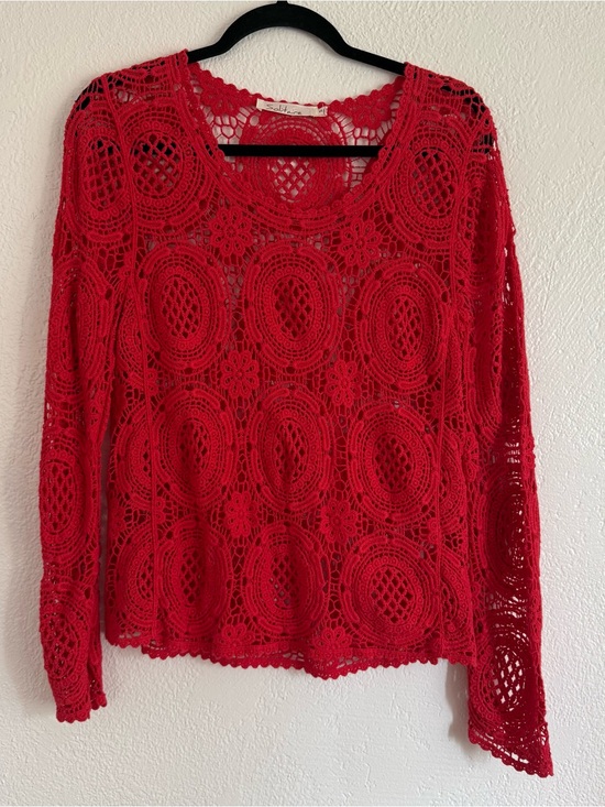 Solitaire Tops - Crochet Long Sleeve Top Size Small Red Boho Chic Whimsy Beachy Solitaire